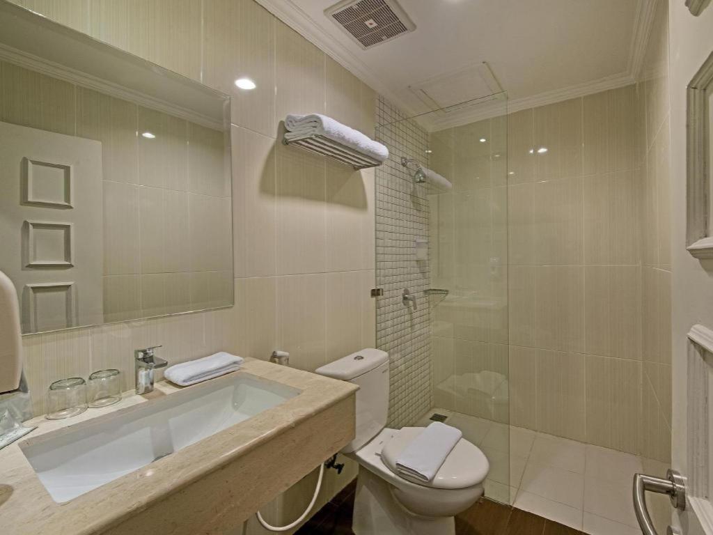 Whiz Prime Hotel Darmo Harapan Surabaja Exteriér fotografie