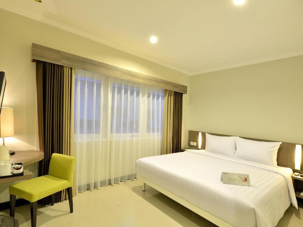 Whiz Prime Hotel Darmo Harapan Surabaja Exteriér fotografie
