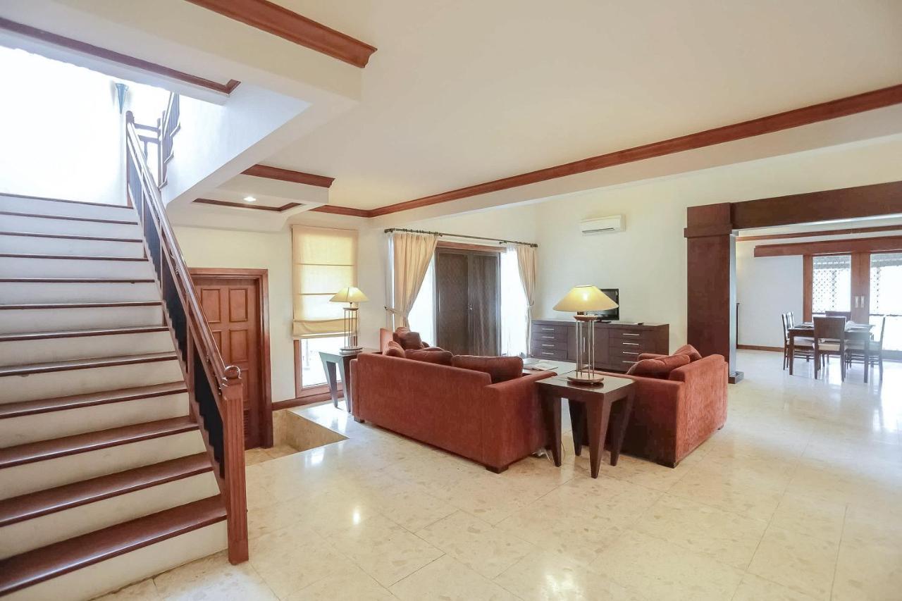 Whiz Prime Hotel Darmo Harapan Surabaja Exteriér fotografie