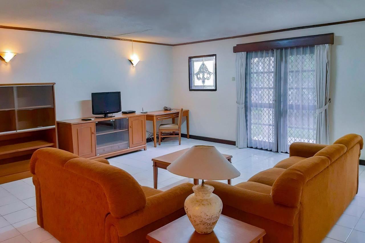 Whiz Prime Hotel Darmo Harapan Surabaja Exteriér fotografie