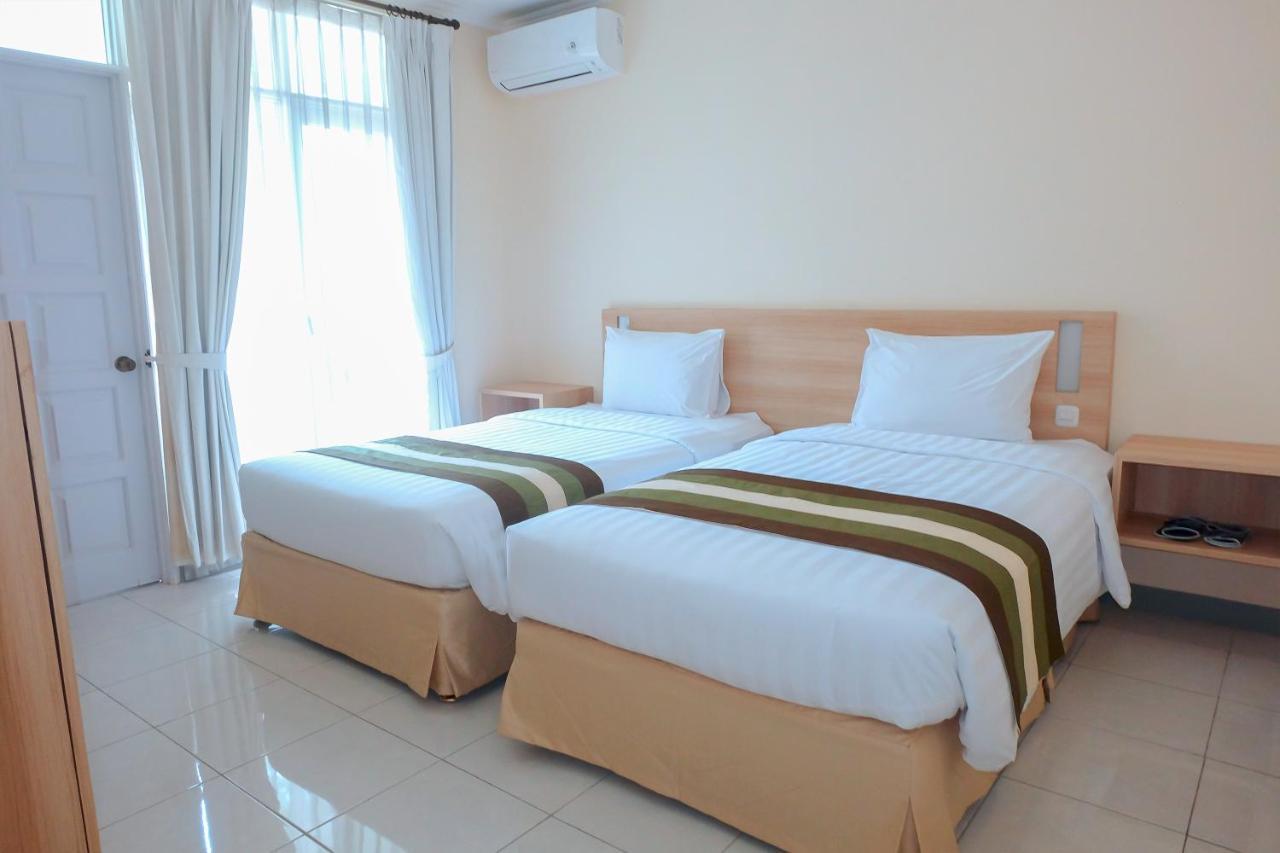 Whiz Prime Hotel Darmo Harapan Surabaja Exteriér fotografie